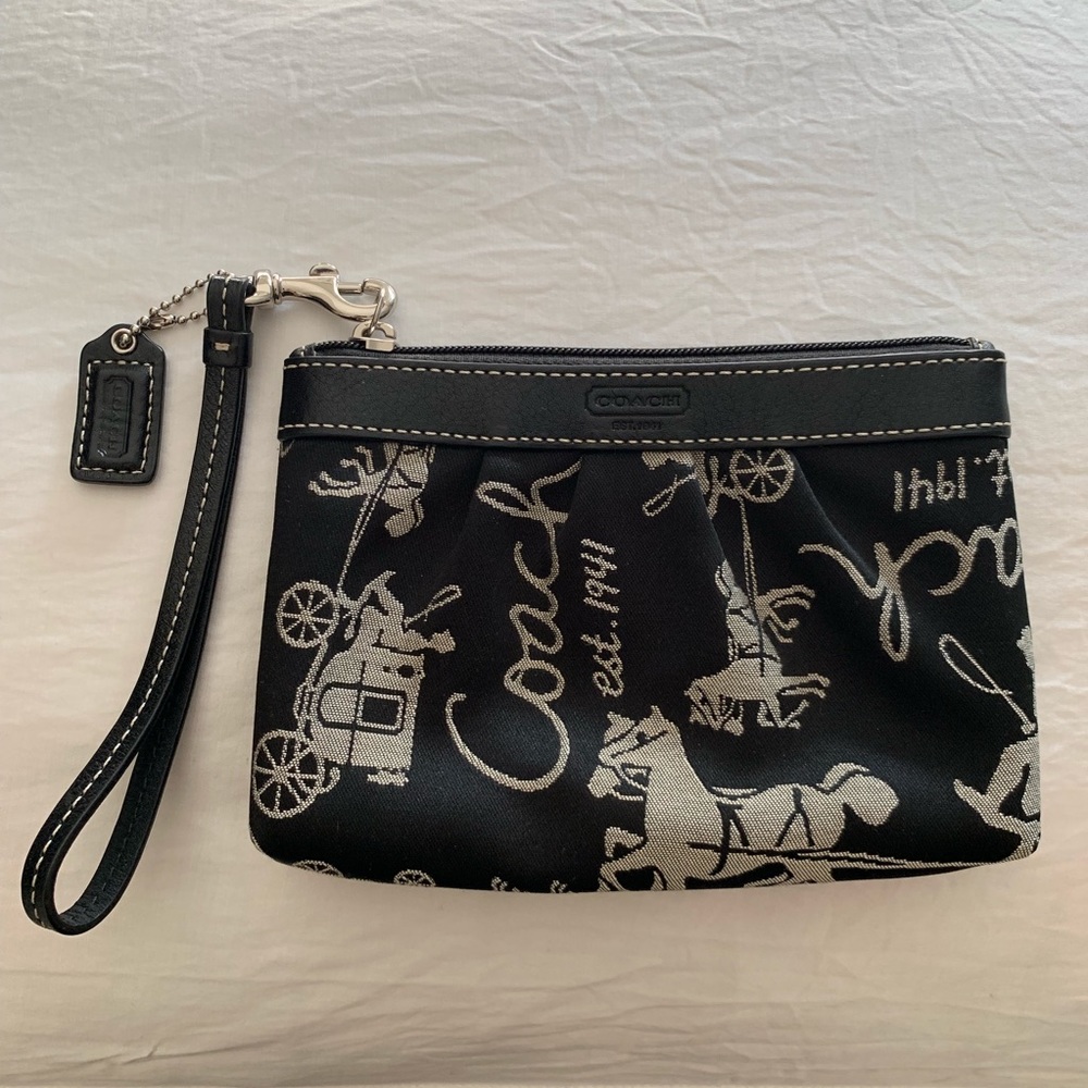 Coach wristlet - black